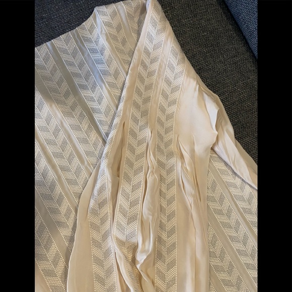 MASSIMO DUTTI silky cream top - Picture 3 of 10